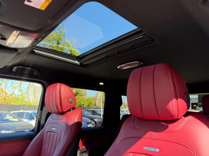 Mercedes-Benz G-Class view 3