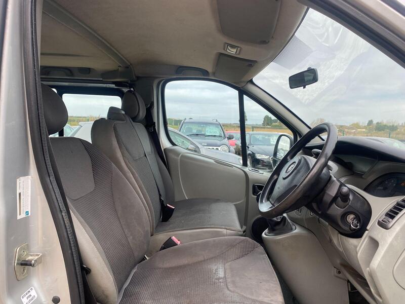 Vauxhall Vivaro view 7