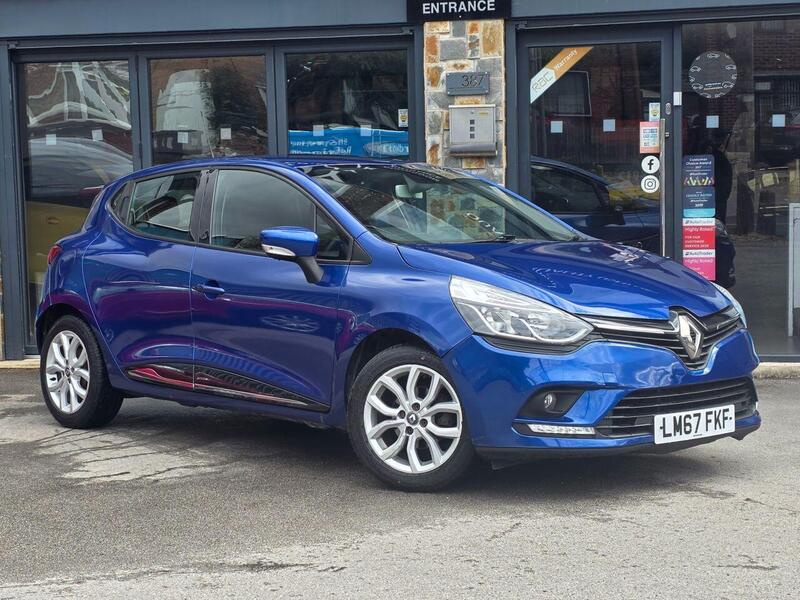 Renault Clio view 2