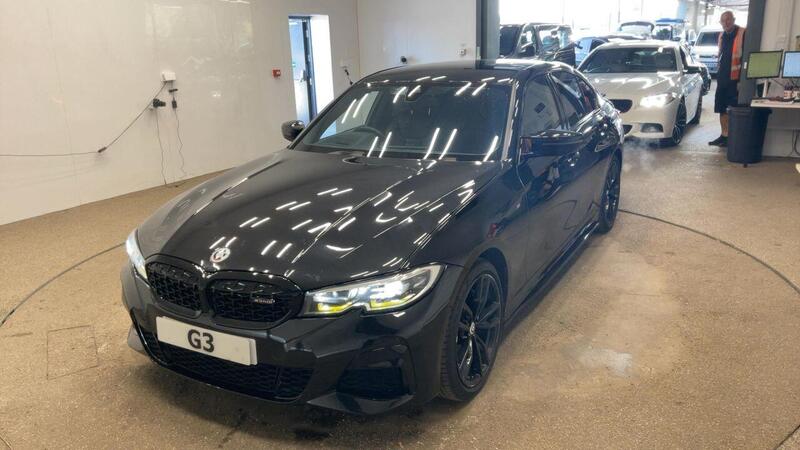 BMW 3 Series view 4