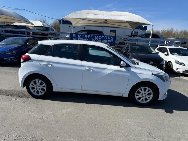 Hyundai I20 view 4