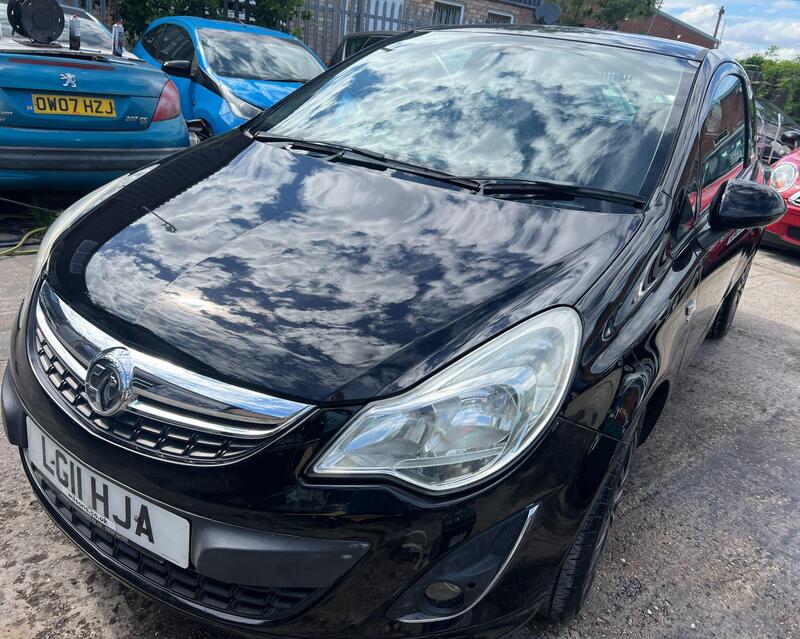 Vauxhall Corsa view 3
