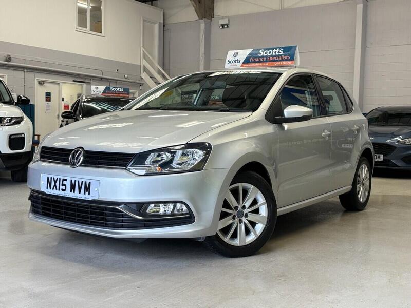 Volkswagen Polo view 3