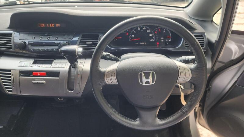 2008 Honda FR-V — photo 19