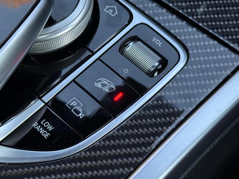 Mercedes-Benz G-Class view 4