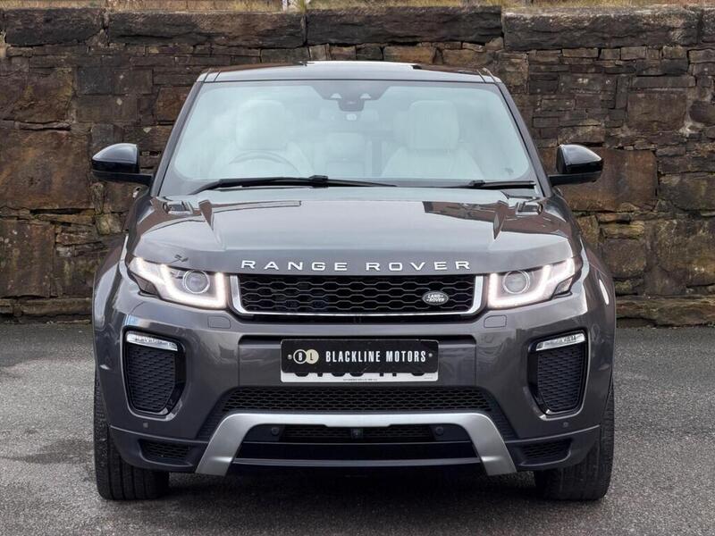 Land Rover Range Rover Evoque view 2