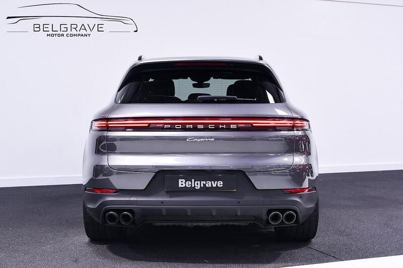 Porsche Cayenne view 6
