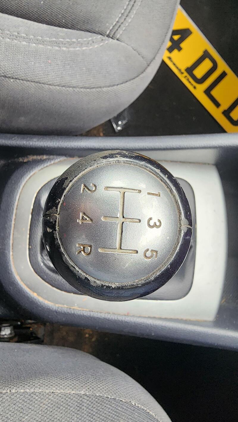 2013 Kia Rio — photo 28