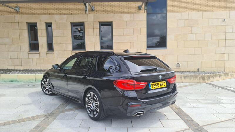 BMW 5 Series view 3