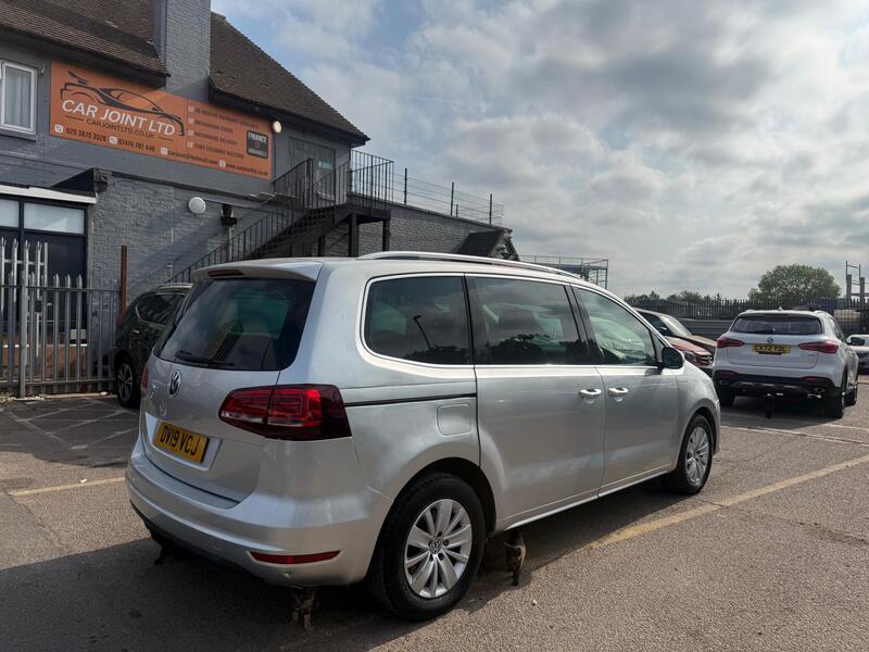 Volkswagen Sharan view 4