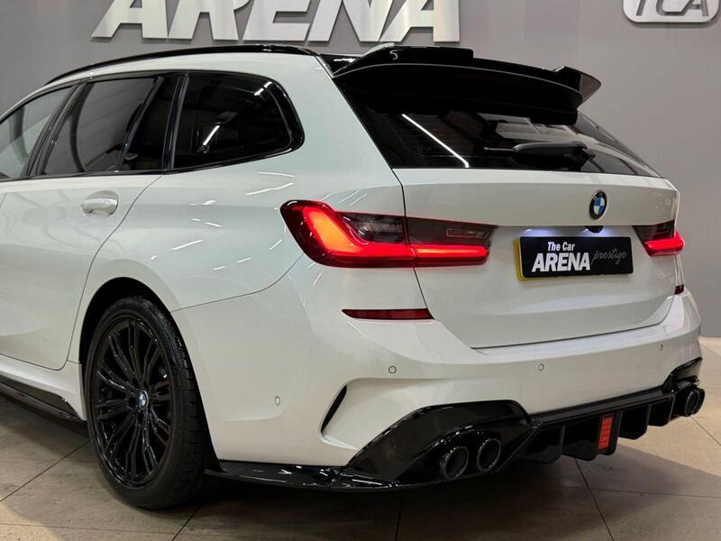 BMW 3 Series view 5