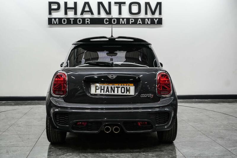 Mini Cooper view 4