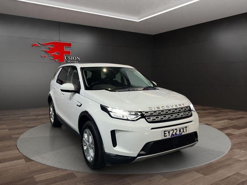 Land Rover Discovery Sport view 3