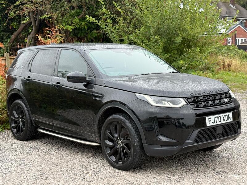 Land Rover Discovery Sport view 3
