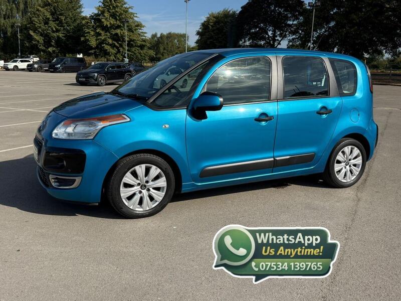 Citroen C3 Picasso view 2