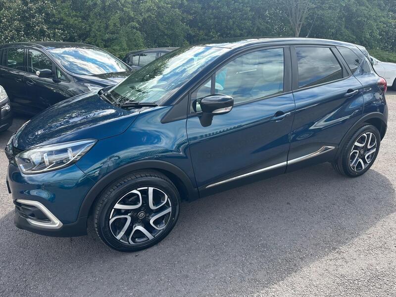 Renault Captur view 4