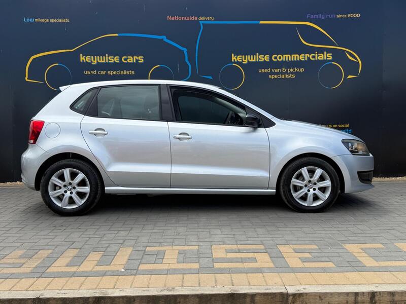 Volkswagen Polo view 6
