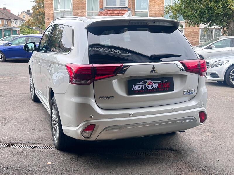 Mitsubishi Outlander view 7