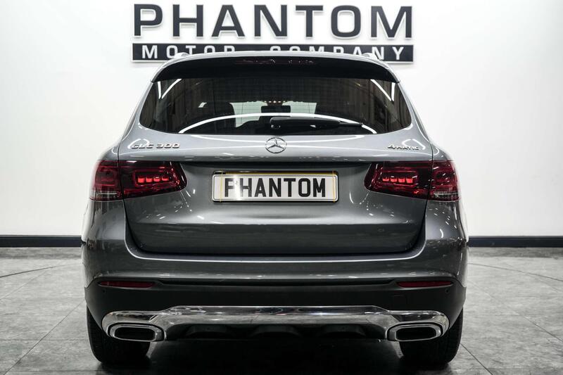Mercedes-Benz GLC view 4