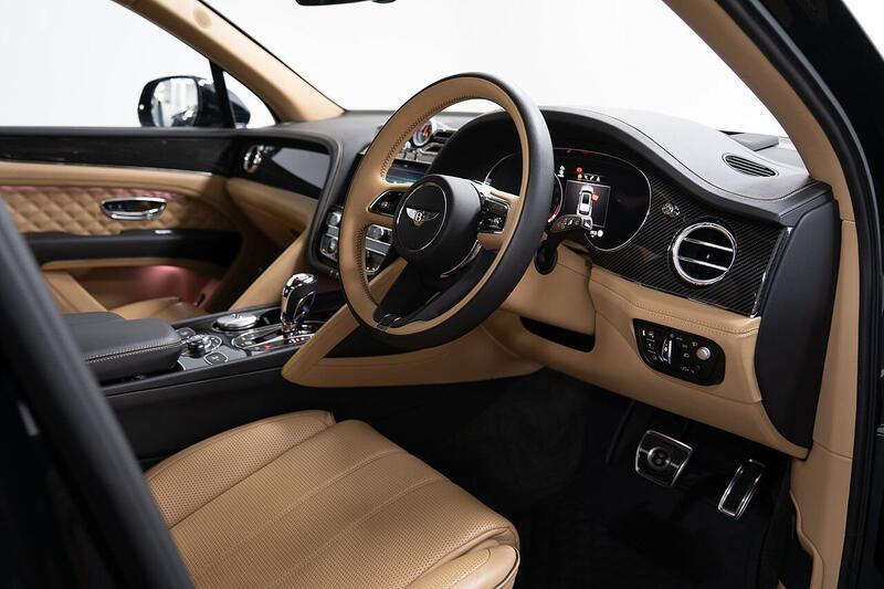 Bentley Bentayga view 5