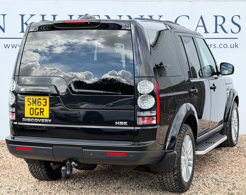 Land Rover Discovery 4 view 5