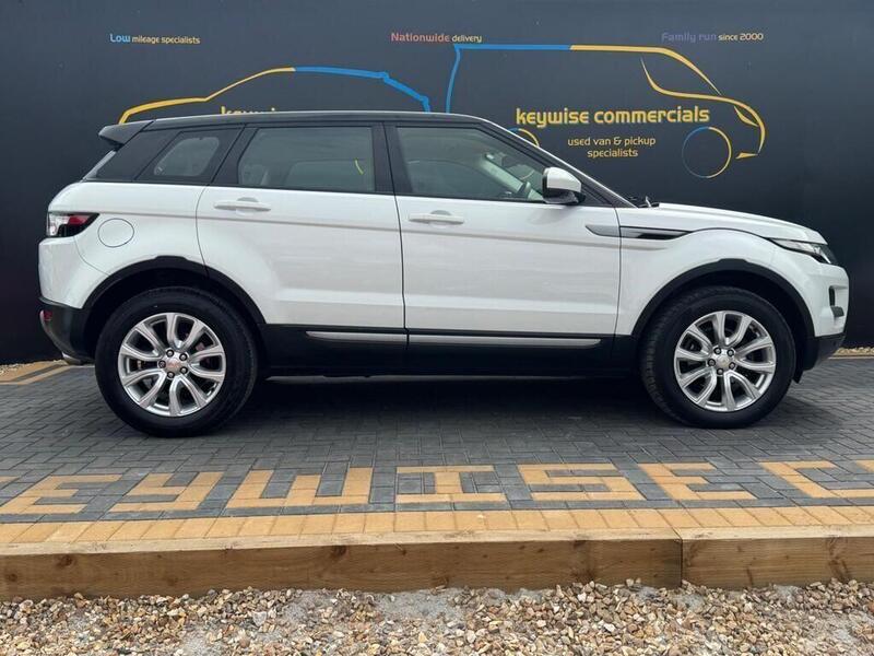 Land Rover Range Rover Evoque view 6