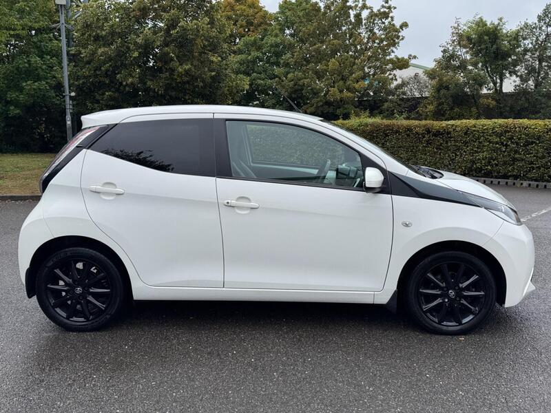Toyota Aygo view 4