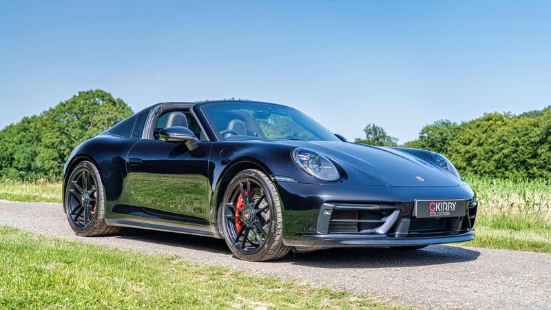 Porsche 911 view 3