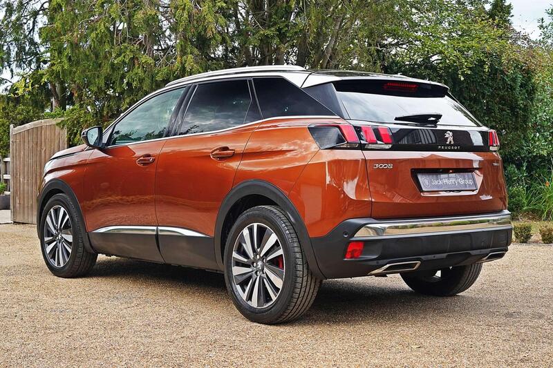 Peugeot 3008 view 3