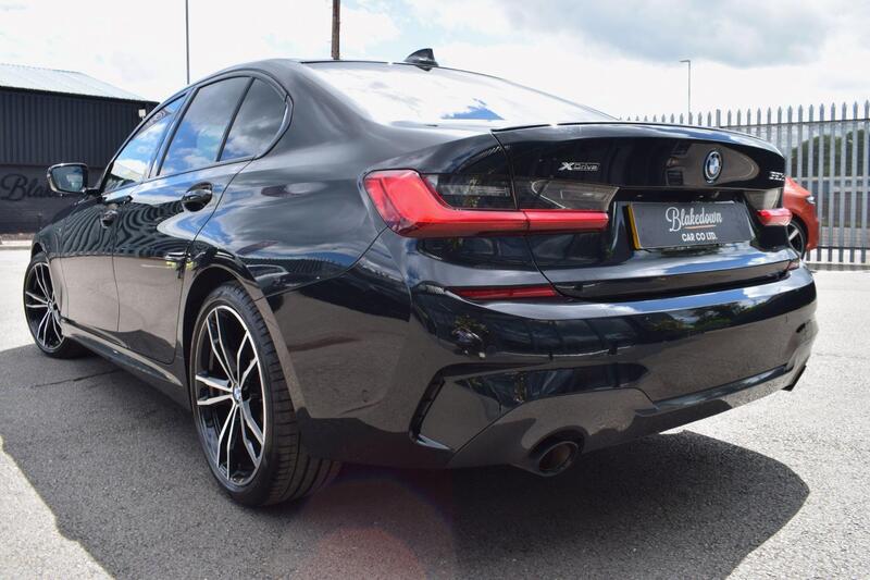 BMW 3 Series view 5