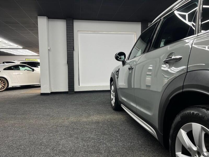 Mini Countryman view 7