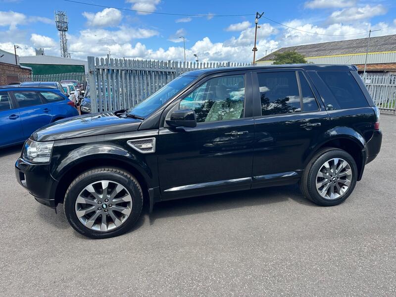 Land Rover Freelander view 3
