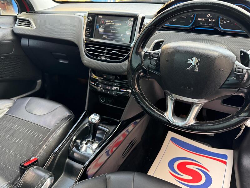 Peugeot 2008 view 13