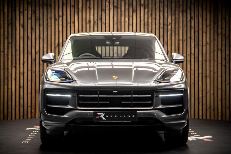 Porsche Cayenne view 5