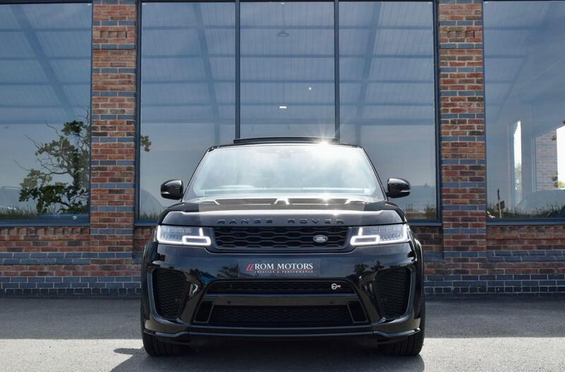 Land Rover Range Rover Sport view 4