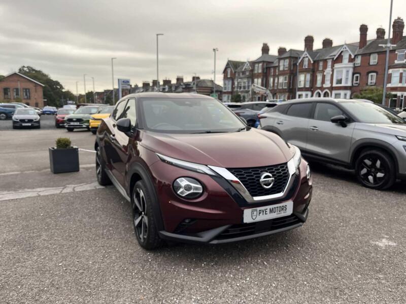 Nissan JUKE 1.0 DiG-T 114 Tekna 5dr