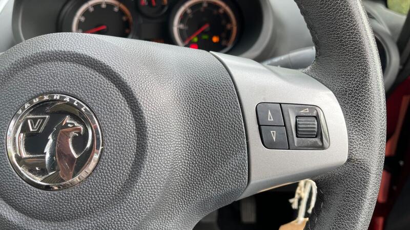 2013 Vauxhall Corsa — photo 27