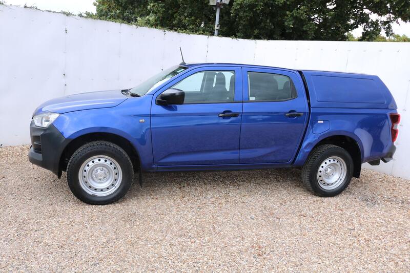 Isuzu D-Max view 3
