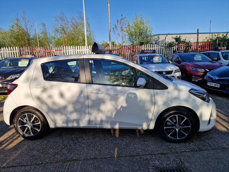 Toyota Yaris view 6