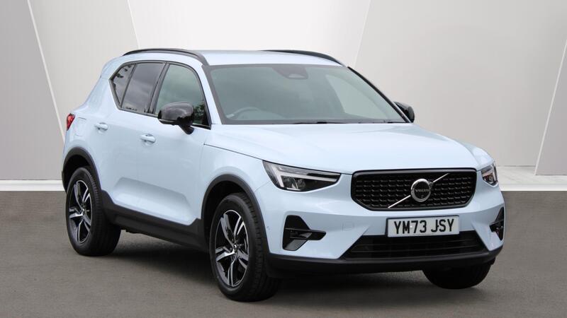 Volvo XC40 main image