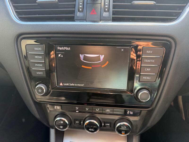 Skoda Octavia view 4