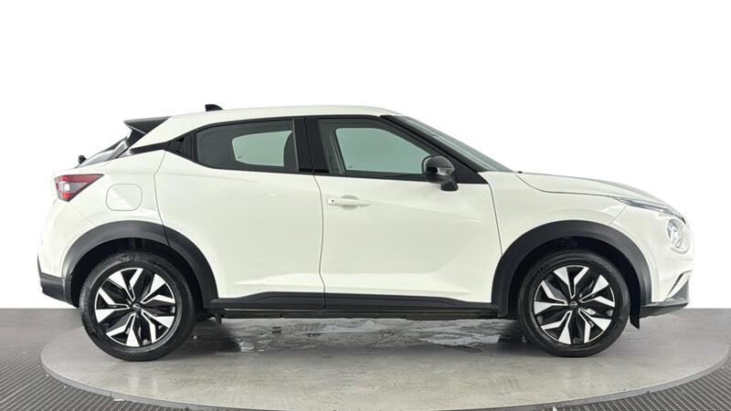 Nissan Juke view 3
