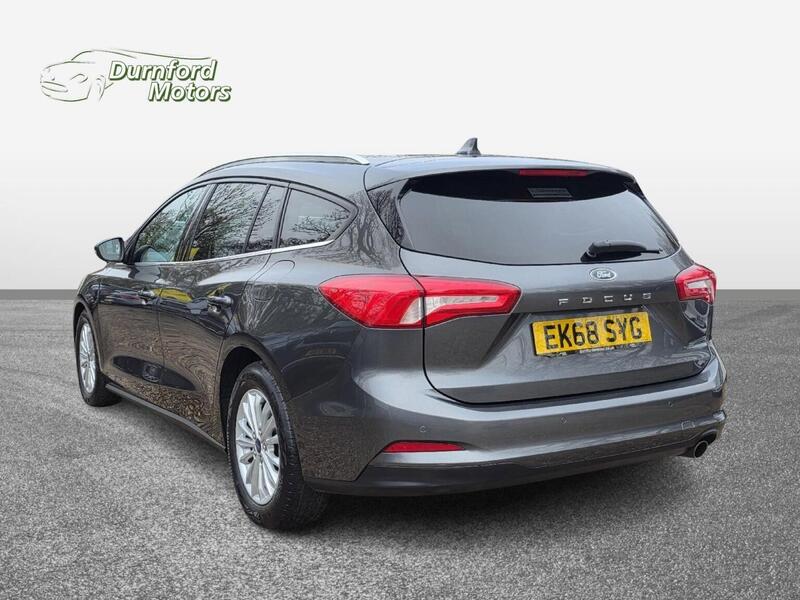 Ford Focus view 6