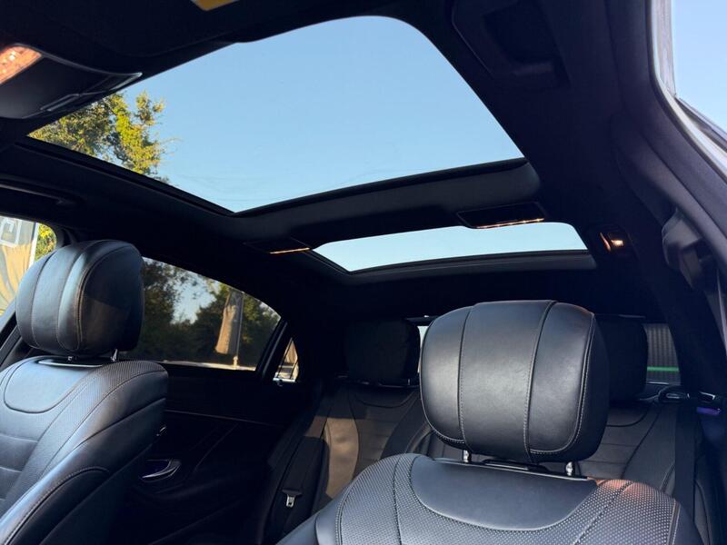 Mercedes-Benz S Class view 3