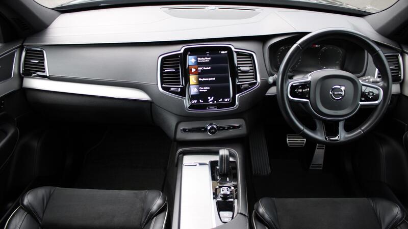 Volvo XC90 view 5