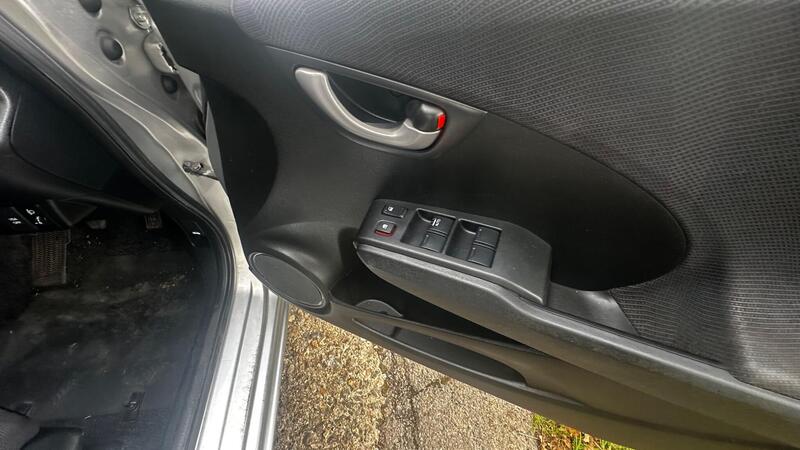 2011 Honda Jazz — photo 19