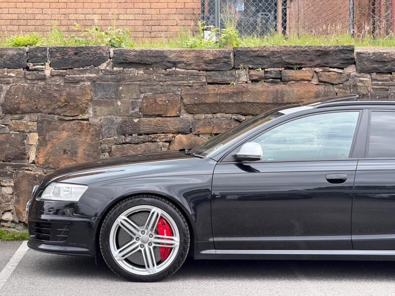 Audi RS6 view 5