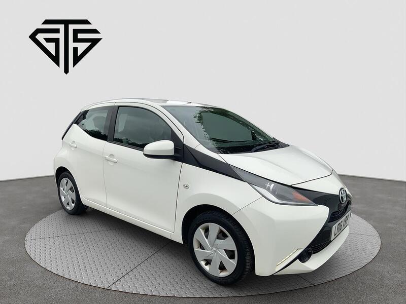 2016 Toyota Aygo in White for sale