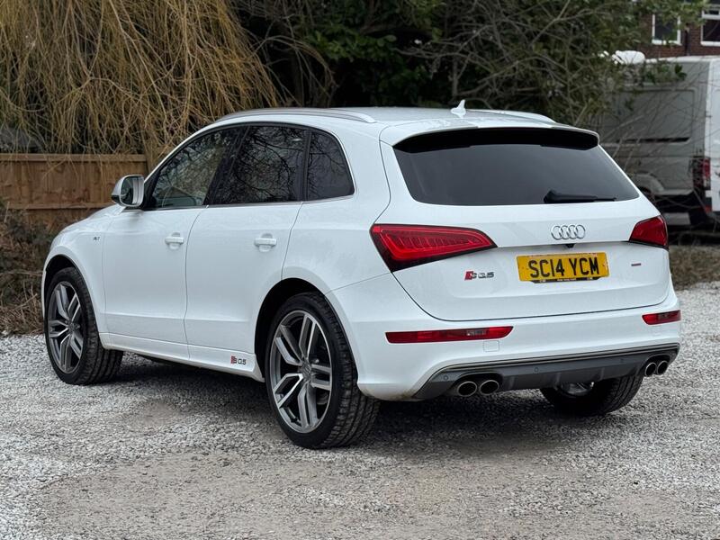 Audi SQ5 view 6