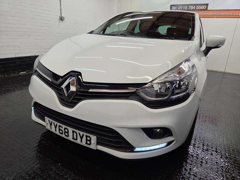 Renault Clio view 3